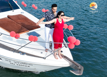 Top Instagrammable Moments on a Yacht in Monsoon